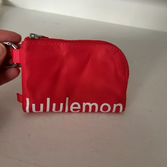Lululemon Clippable Card Pouch - Picture 2 of 5